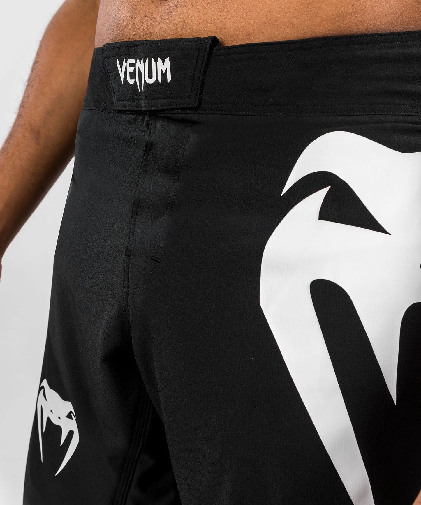 Pantalón Corto de Lucha Venum Light 5.0