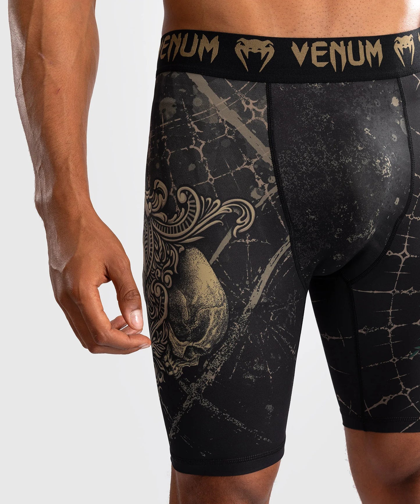 Pantalones Cortos Venum Santa Muerte 5.0 Vale Tudo