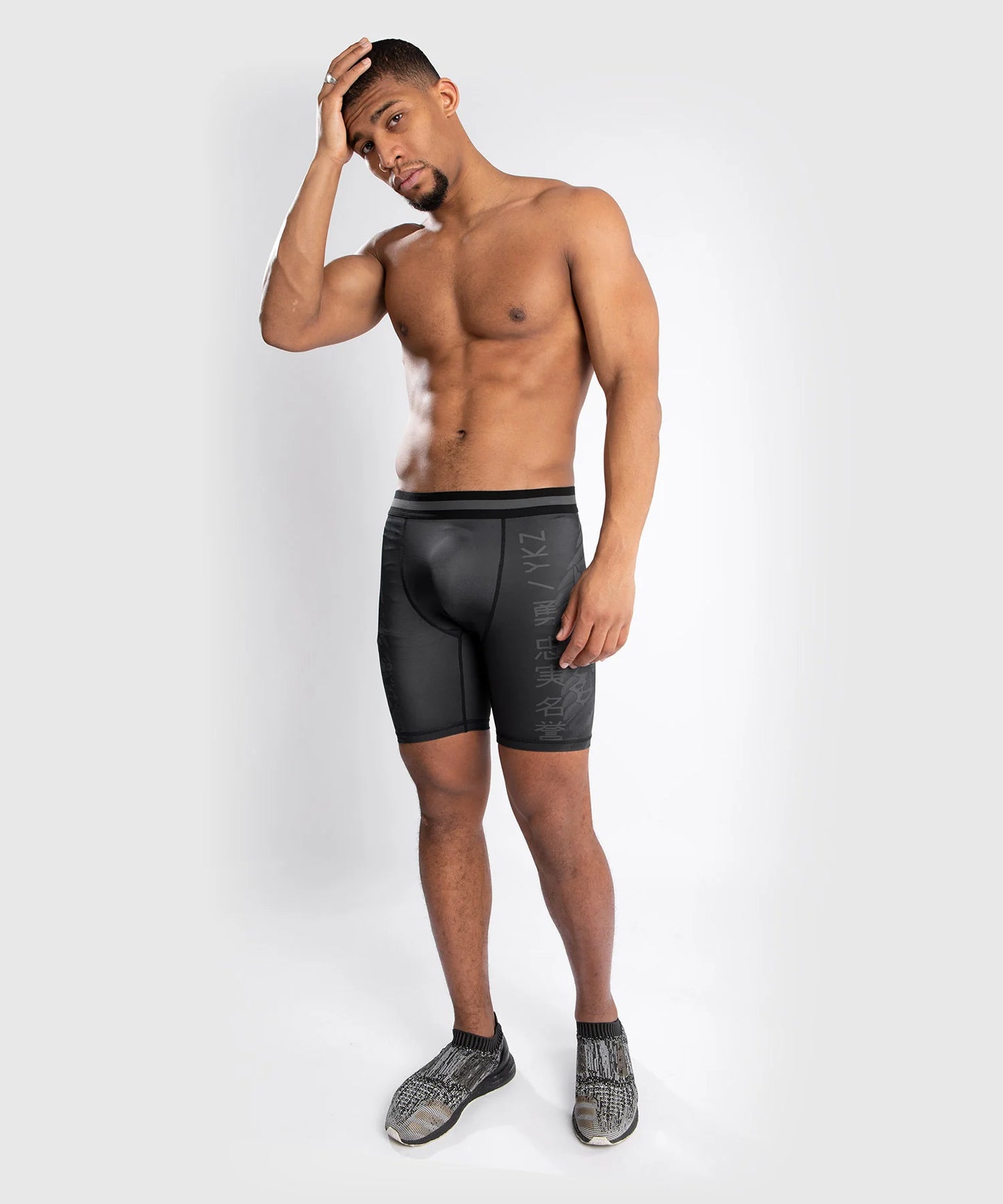 Pantalones Cortos Venum YKZ21 Vale Tudo