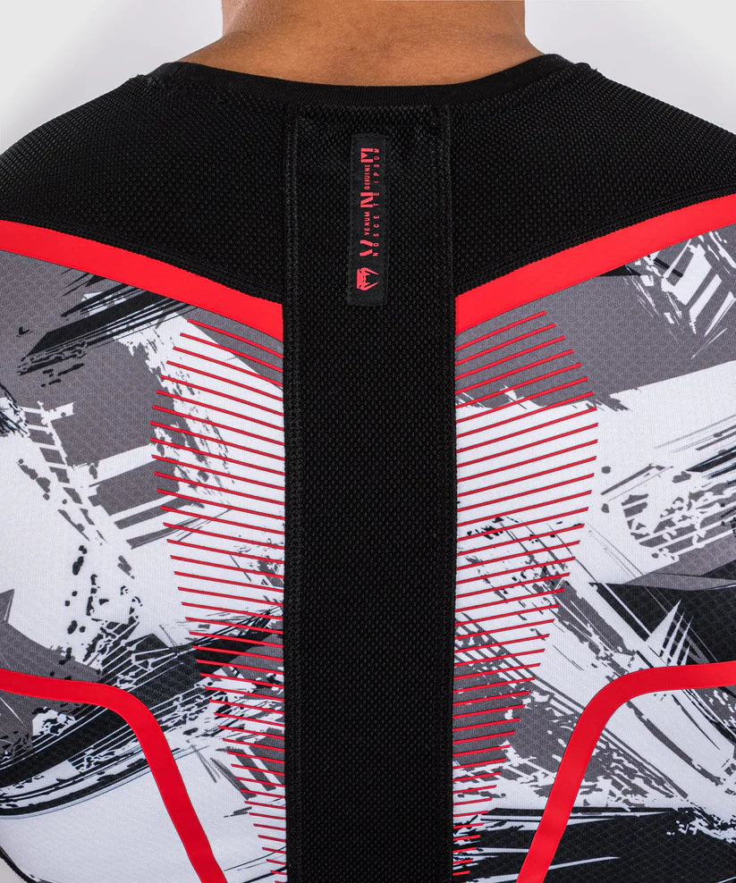 Rashguard Blanco y Gris (Manga Corta)
