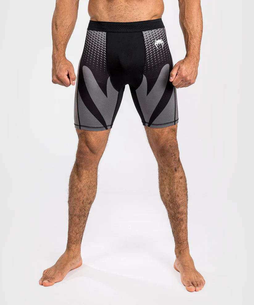 Pantalón Corto Venum Attack Vale Tudo para Hombre