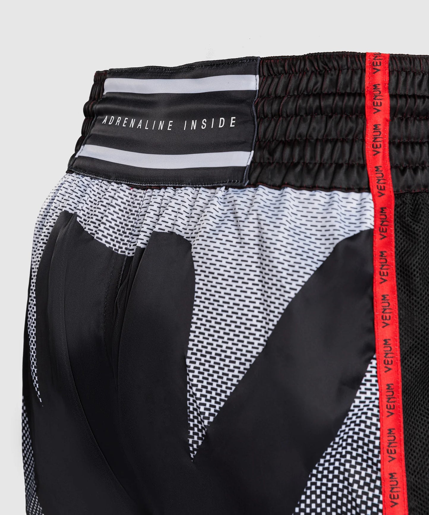 Pantalones Cortos de Muay Thai Venum Adrenaline