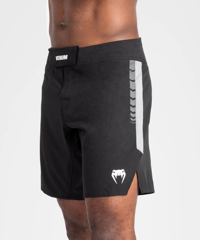 Pantalones Cortos de Combate Venum Tempest